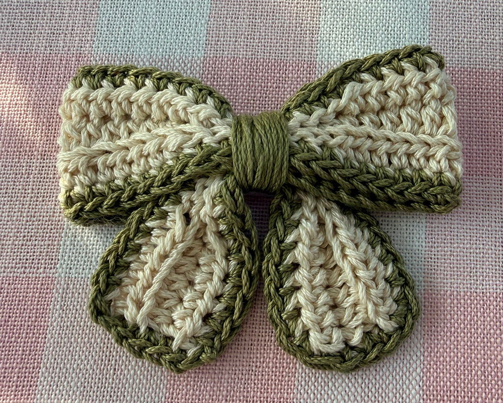 Small Tan/Green Bow