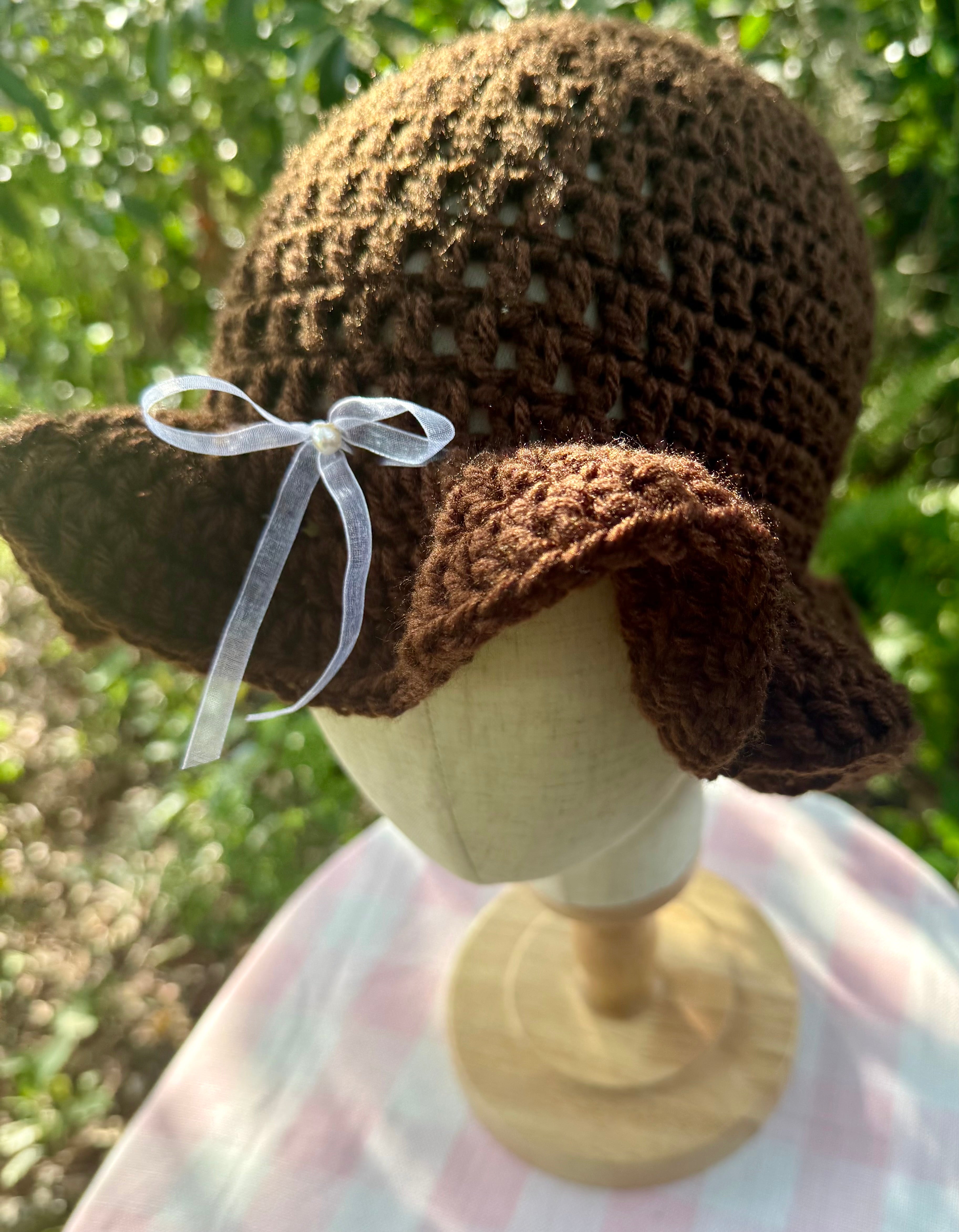 Cocoa Ruffle Hat