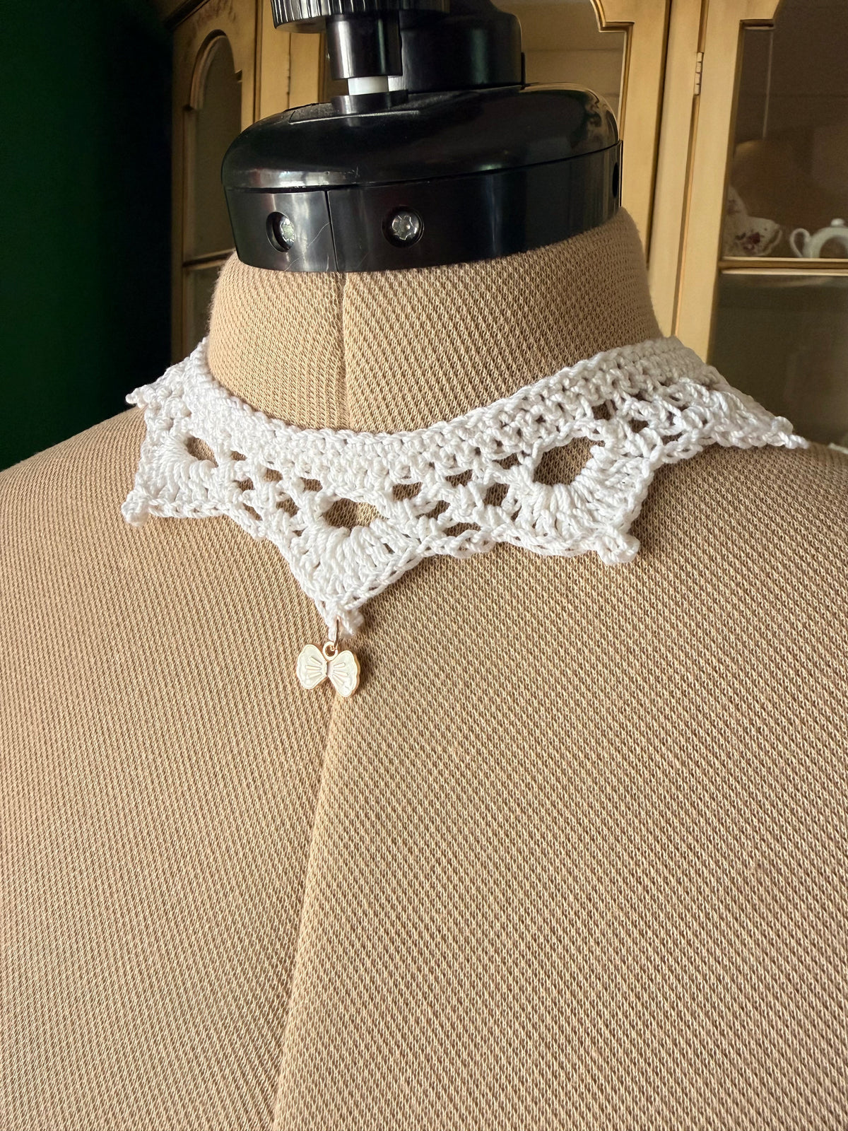 Charming White Choker