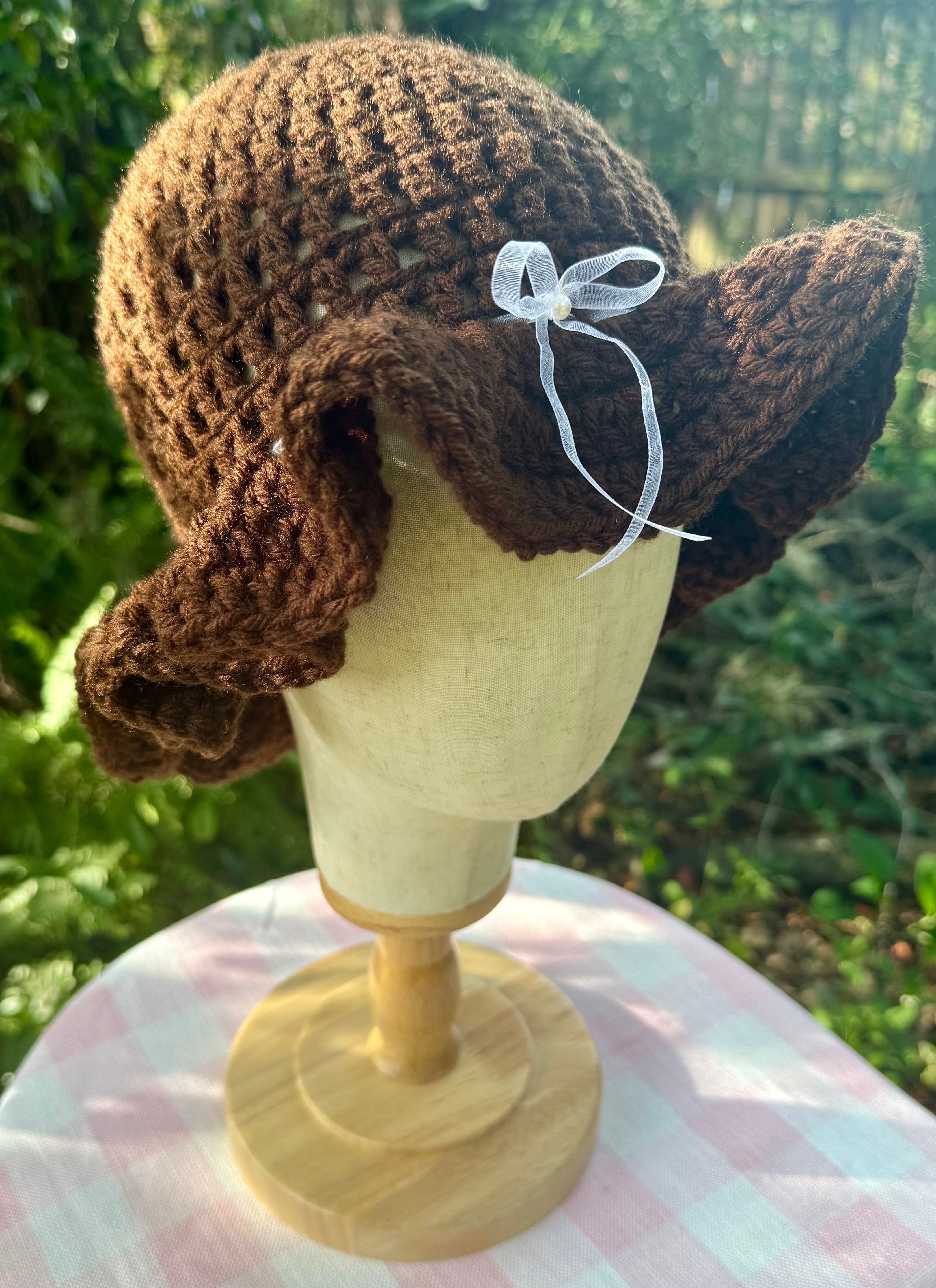 Cocoa Ruffle Hat