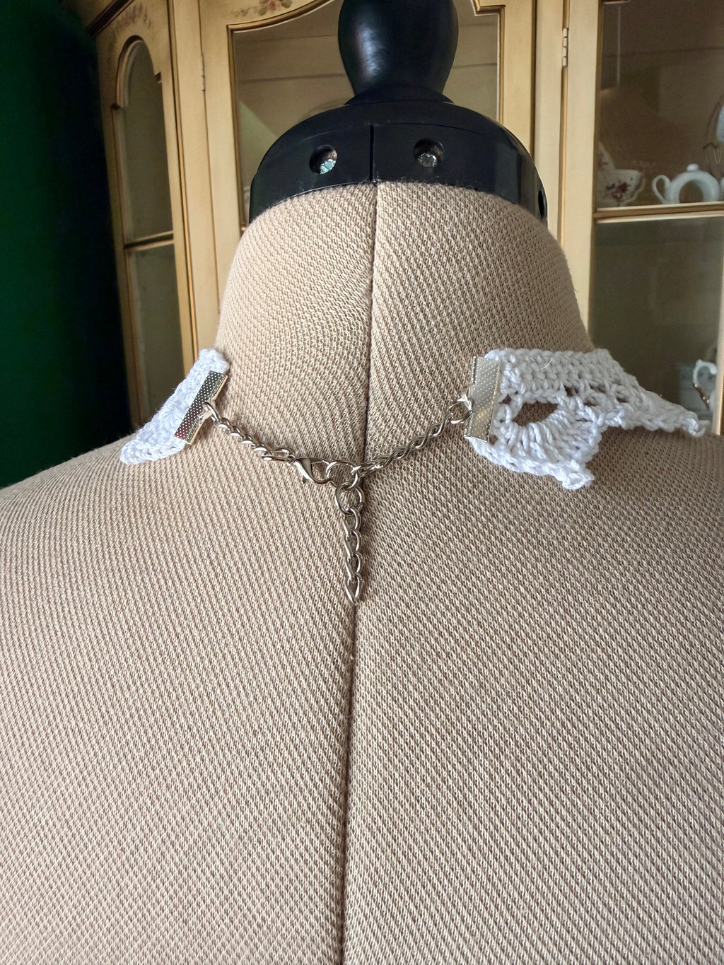 White Choker
